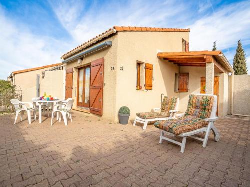 Sainte-Marie-la-Mer House | Holiday Home Lou Cantalou by Interhome