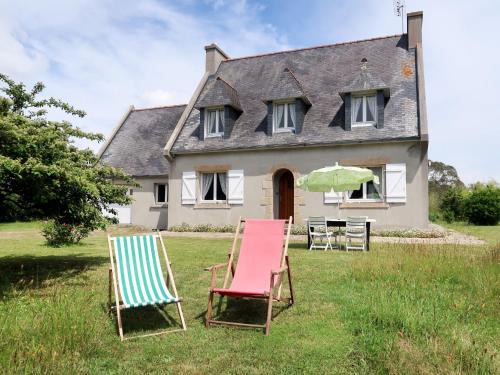 Plomeur House | Holiday Home Les Genêts by Interhome