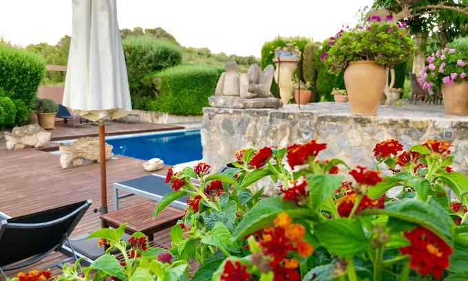 Son Macia House | Holiday Home 'Lodge Buena Vista' with Mountain View, Pool & Wi-Fi