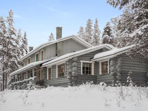 Ruka House | Holiday Home Mänty by Interhome