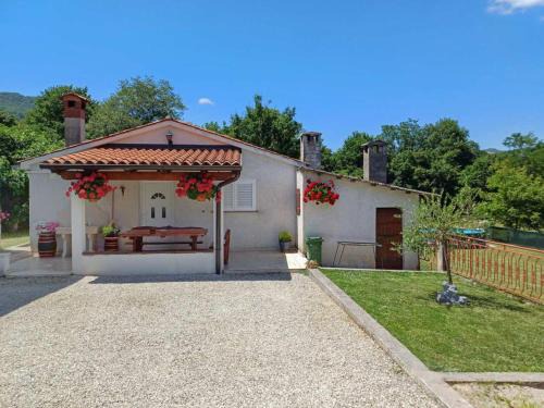 Jakomici House | Holiday Home Magdalena by Interhome