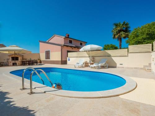 Jakovici House | Holiday Home Medica by Interhome