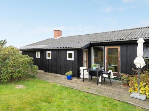 Hirtshals House | Holiday Home Øgrim - 100m from the sea by Interhome