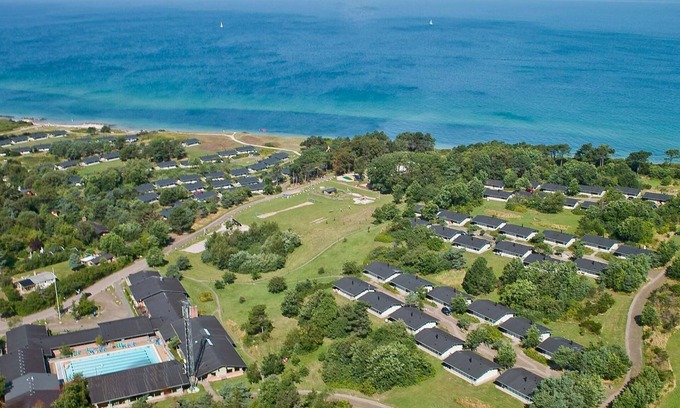 Smidstrup Strand House | Holiday home on a holiday park in Gilleleje