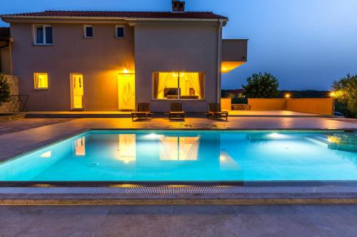 Tribulje Villa | Holiday Home Prevolt