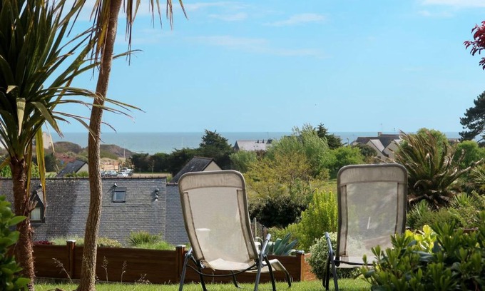 Clohars-Carnoet House | Holiday Home Tal ar Mor by Interhome