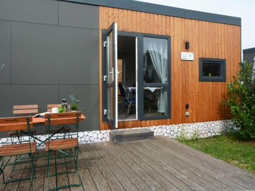 Beilngries House | Holiday Home Tiny Haus Ingrid by Interhome