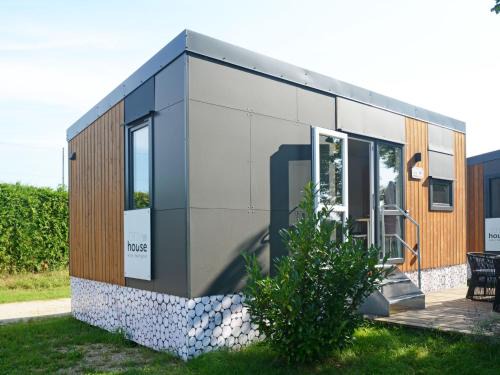 Beilngries House | Holiday Home Tiny Haus Altmühlpanorama by Interhome