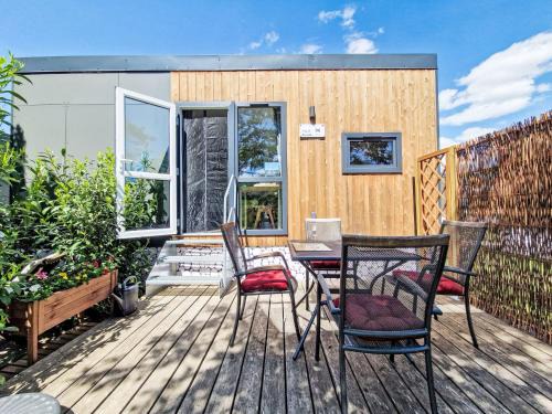 Beilngries House | Holiday Home Tiny Haus am Altmühlufer by Interhome