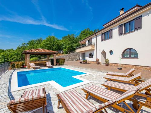Viskovo House | Holiday Home Villa Toni by Interhome