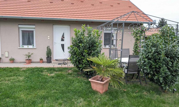 Balatonbereny House | Holiday home with air conditioning and massage shower