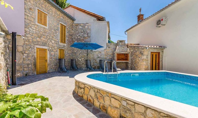 Vinodolska opcina House | Holiday home with pool, sun terrace and barbecue