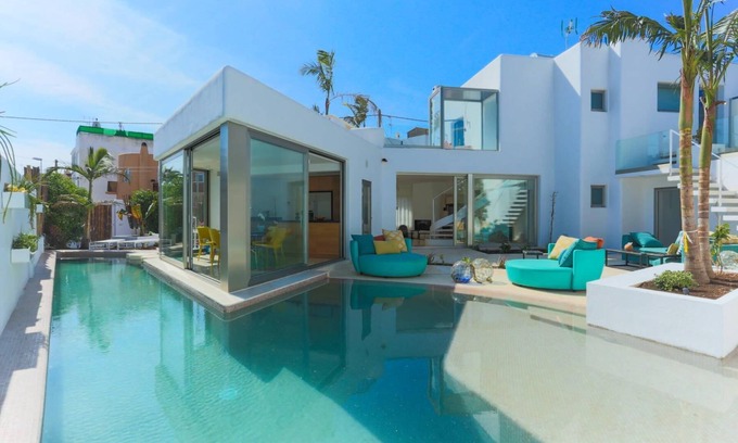 Sant Jordi de Ses Salines House | Holiday house Coves des Formenter for 1 - 8 persons with 4 bedrooms - Holiday home
