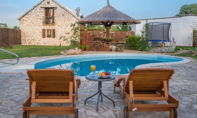 Bogatic House | Holiday house Bogatic for 1 - 9 persons with 5 bedrooms - Holiday house