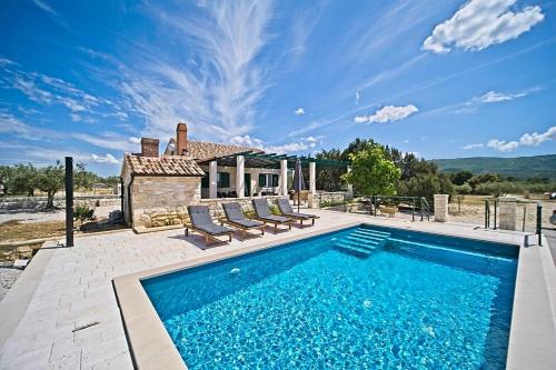 Praznica House | Holiday House Bracuta