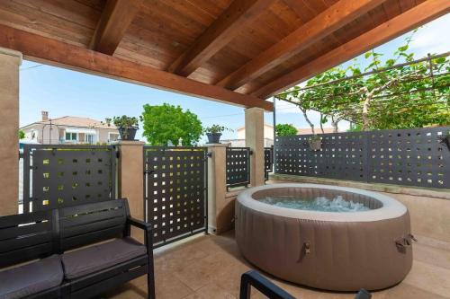 Bubani Apartment | Holiday house Mateo