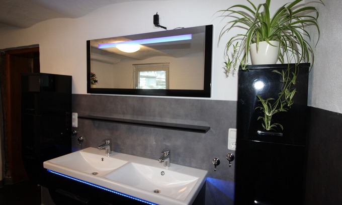 Ortsmitte House | Holiday house near Winterberg with sauna and whirlpool up to 12 people