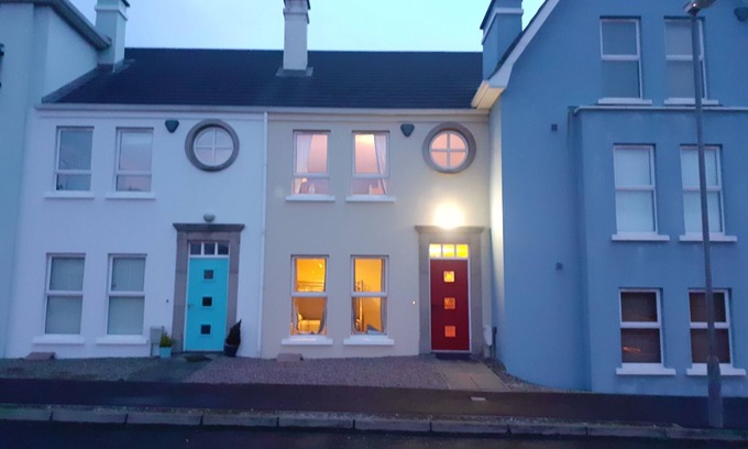 Portrush House | Holiday house on the beach