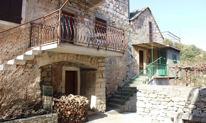 Dol House | Holiday house Tončica - quiet place: - Dol (Brac), Island Brac, Croatia