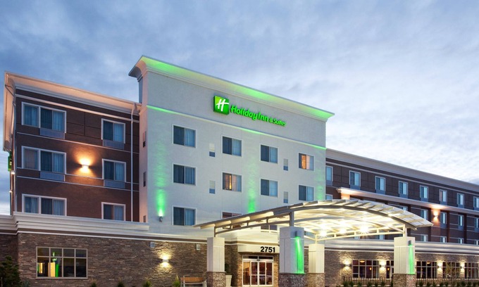 Grand Junction Hotel | Holiday Inn and Suites Grand Junction by IHG