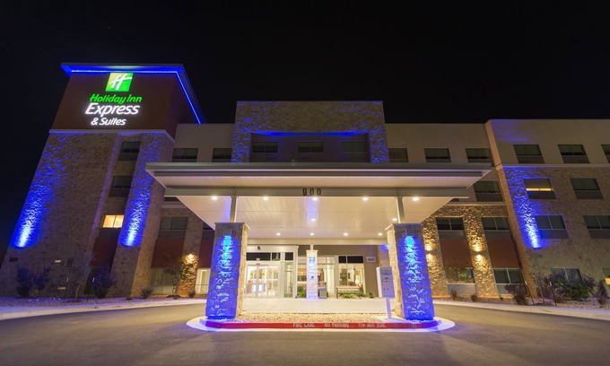 San Marcos Hotel | Holiday Inn Express and Suites San Marcos South by IHG