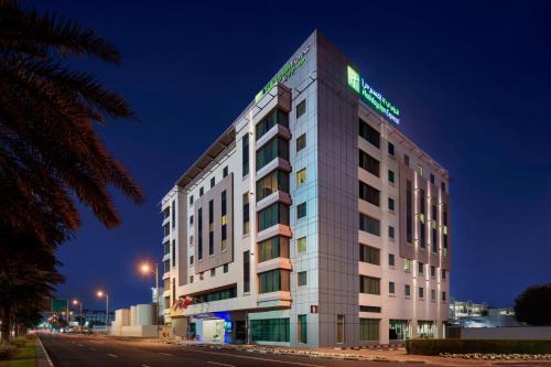 Al Mina Hotel | Holiday Inn Express Dubai, Jumeirah by IHG
