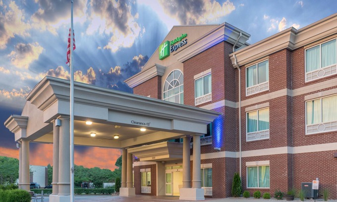 Frankfort Hotel | Holiday Inn Express Hotel & Suites Frankfort by IHG