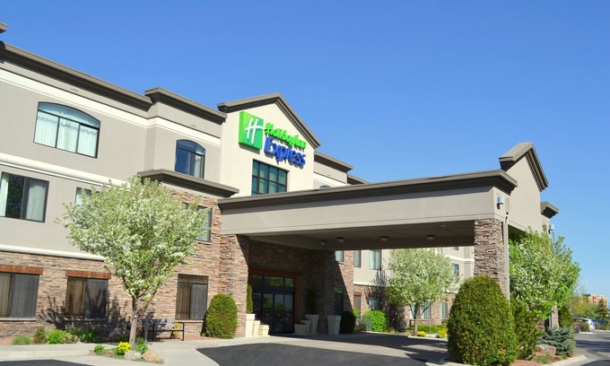 Bozeman Hotel | Holiday Inn Express Hotel & Suites Bozeman West by IHG