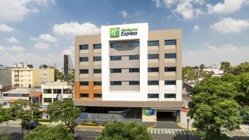 Downtown Mexico City Hotel | Holiday Inn Express - Mexico Basilica by IHG