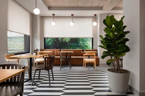 Boavista Hotel | Holiday Inn Express Porto - Boavista by IHG