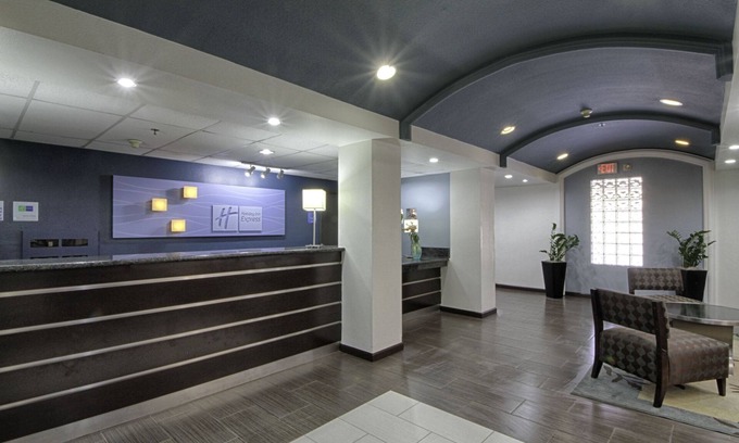 Solana Beach Hotel | Holiday Inn Express Solana Beach-Del Mar by IHG