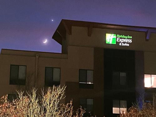 Near North Valley Hotel | Holiday Inn Express & Suites Albuquerque Historic Old Town by IHG