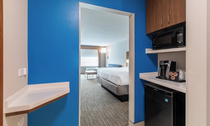 Rock Hill Hotel | Holiday Inn Express & Suites Rock Hill by IHG