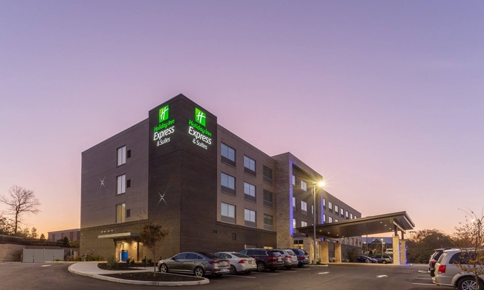 Florence Hotel | Holiday Inn Express & Suites Florence-Cincinnati Airport by IHG