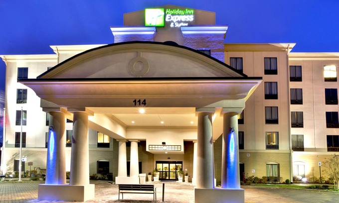 Oak Ridge Hotel | Holiday Inn Express & Suites Oak Ridge by IHG