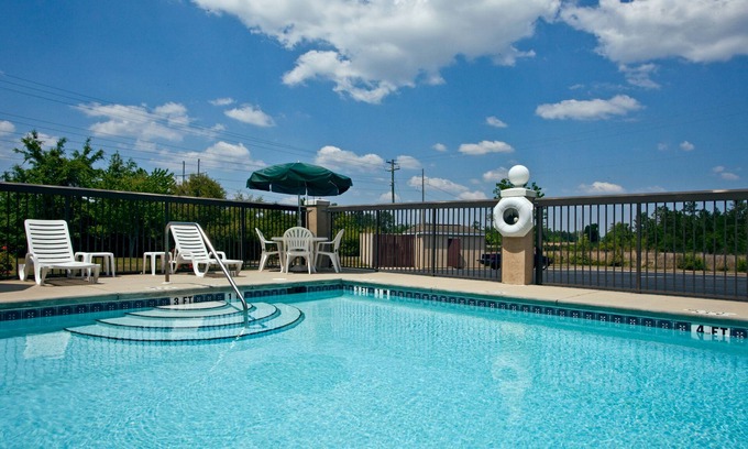 Harold Hotel | Holiday Inn Express & Suites Milton East I-10 by IHG