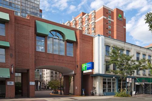St. Lawrence Hotel | Holiday Inn Express Toronto Downtown by IHG