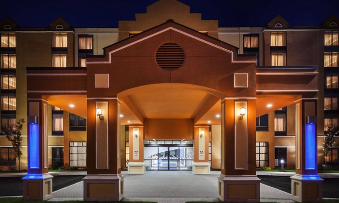 South Portland Hotel | Holiday Inn Express Hotel & Suites South Portland by IHG