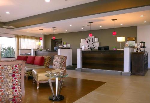 Fort Myers Hotel | Holiday Inn - Fort Myers - Downtown Area by IHG