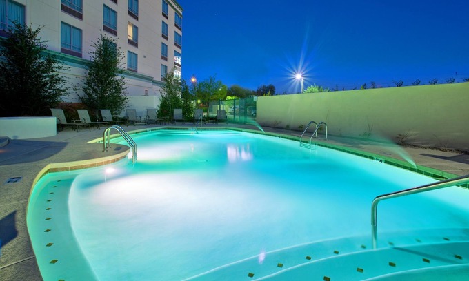 South Mountain Hotel | Holiday Inn Hotel & Suites PHOENIX AIRPORT by IHG