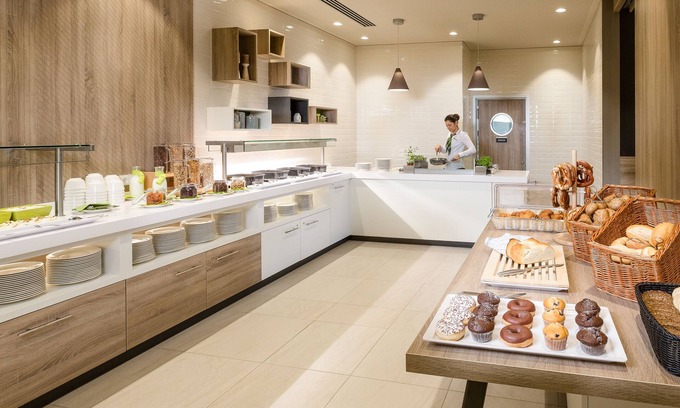 Berg am Laim Hotel | Holiday Inn Munich - City East, an IHG Hotel
