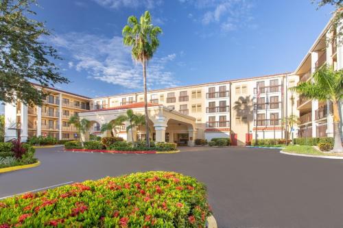 Boca Raton Hotel | Holiday Inn & Suites Boca Raton - North