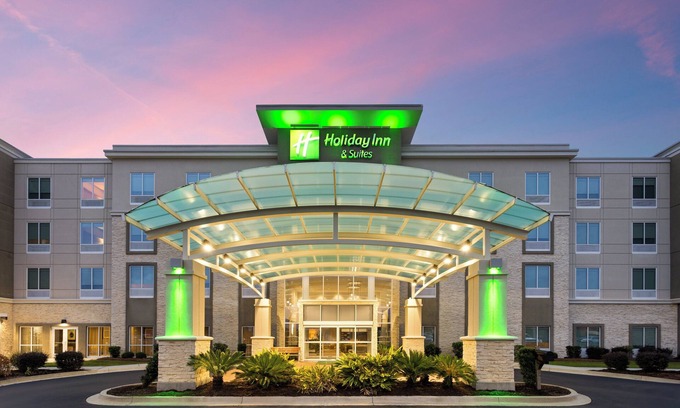 Pooler Hotel | Holiday Inn & Suites Savannah Airport - Pooler by IHG
