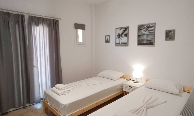 Agios Ioannis Apartment | Holiday Pension Anna, in Agios Ioannis, halfway to Glyfada beach from Corfu town