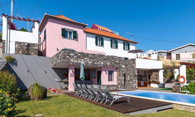 Estrela da Calheta House | Holiday house for 6 persons 1 child approx. 239 m² in Calheta, Madeira (South coast of Madeira)