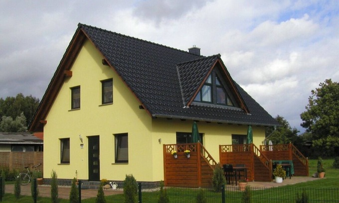 Sauzin House | Holidays directly on the water with great additional services