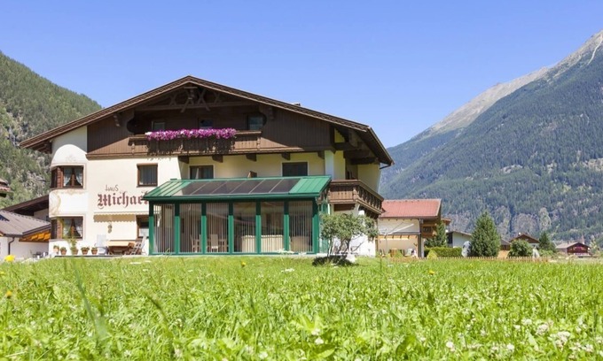 Runhof Apartment | Holidays in a top location - winter and summer - top ski areas (e.g. Sölden) nearby