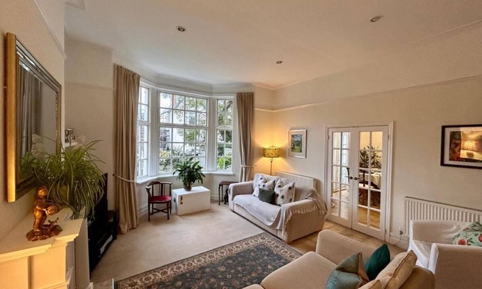 New Brighton Hotel | Holland House
