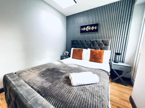 Finsbury Park Apartment | Holloway's House - NO 37 - Bright & Cozy Escape Rooms