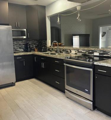 Little Ranches House | Hollywood Beach 3 Bedroom Apartment